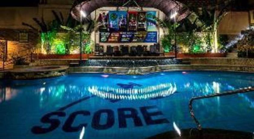 Score Birds Hotel アンヘレス エクステリア 写真